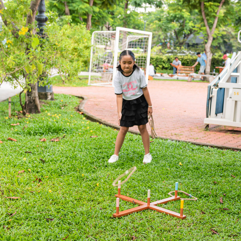 Outdoor Toss Game