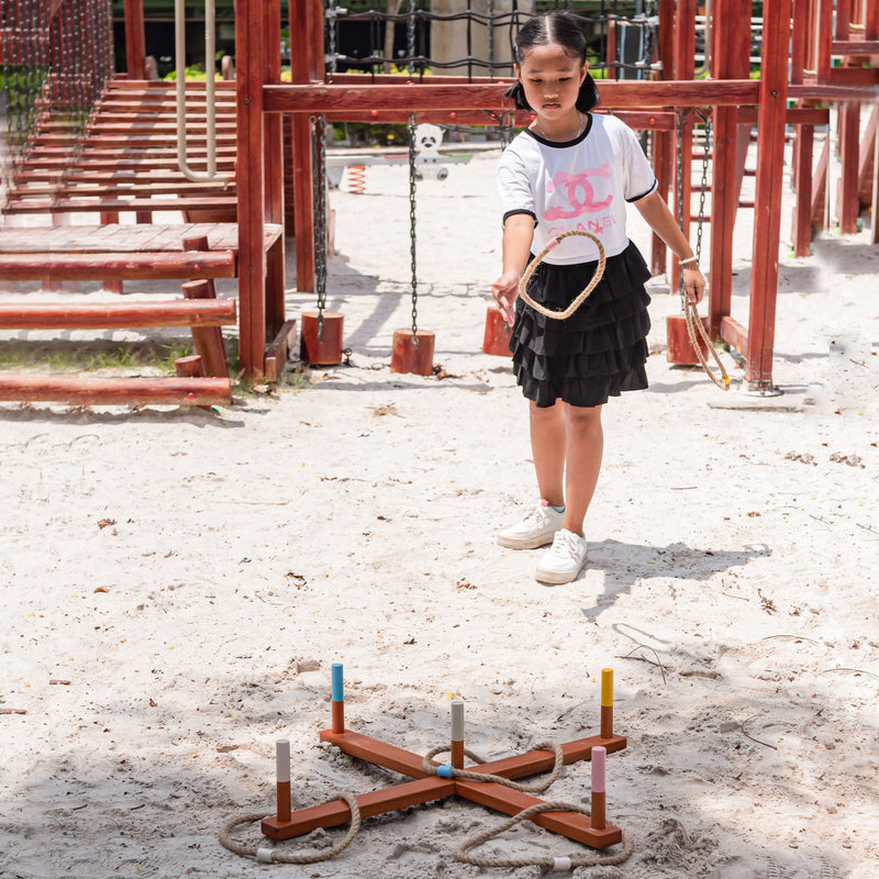 Outdoor Toss Game