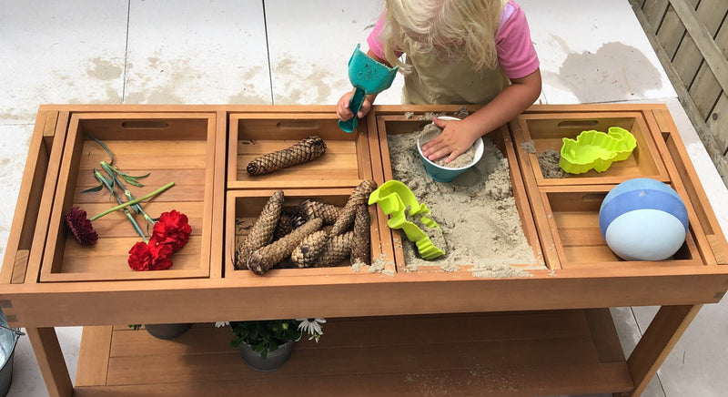 Outdoor Sorting Table with Lid